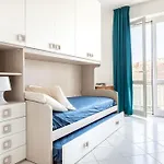 Viareggio Beach Apartment Lejlighed *