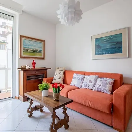 Viareggio Beach Apartment *