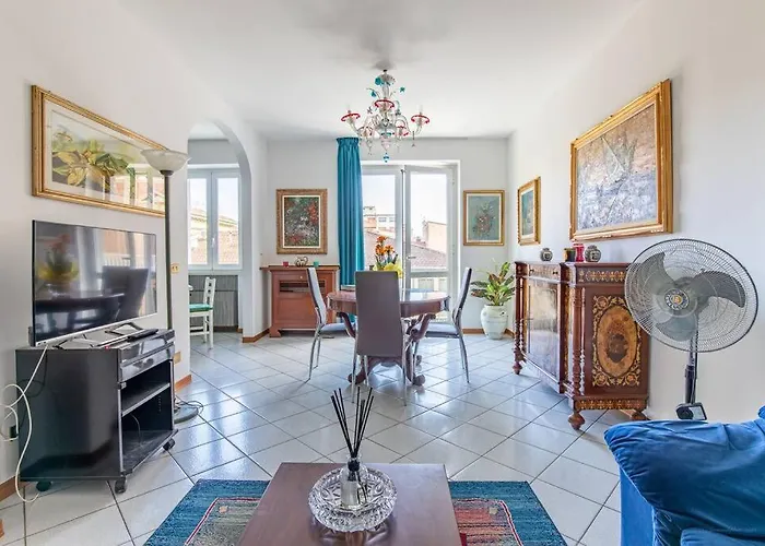 Viareggio Beach Apartment *