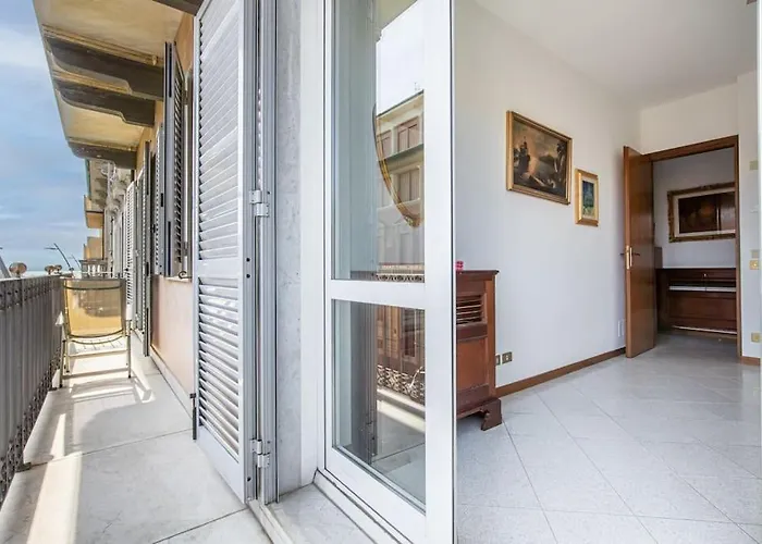 Viareggio Beach Apartment * Viareggio