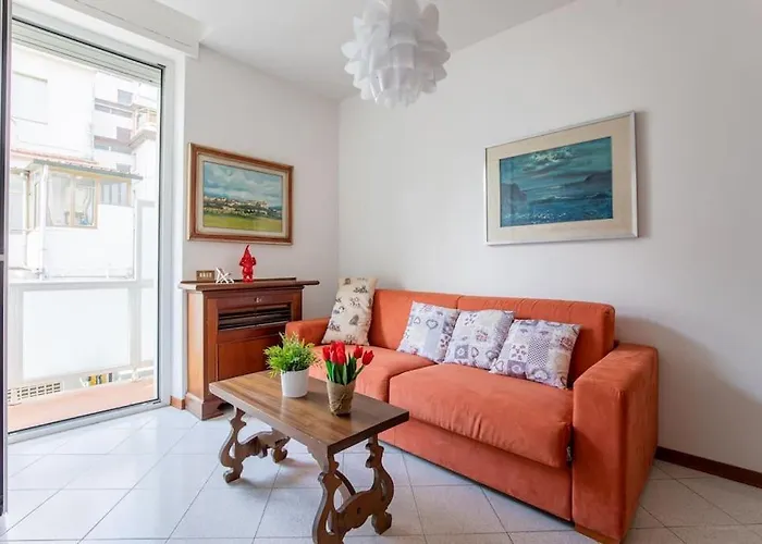 Viareggio Beach Apartment *