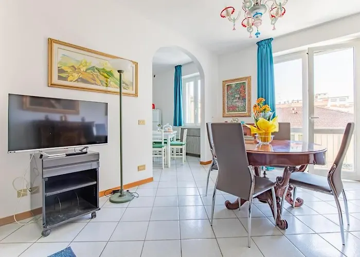 Viareggio Beach Apartment Apartment *