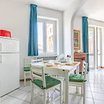 דירה Viareggio Beach Apartment וירג'יו