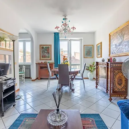 Viareggio Beach Apartment *